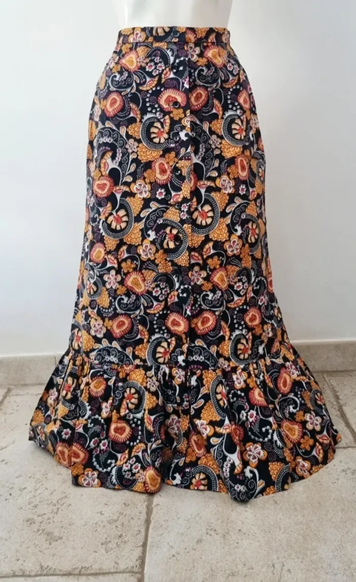 Jupe longue 38 imprimée fleuri noir orange