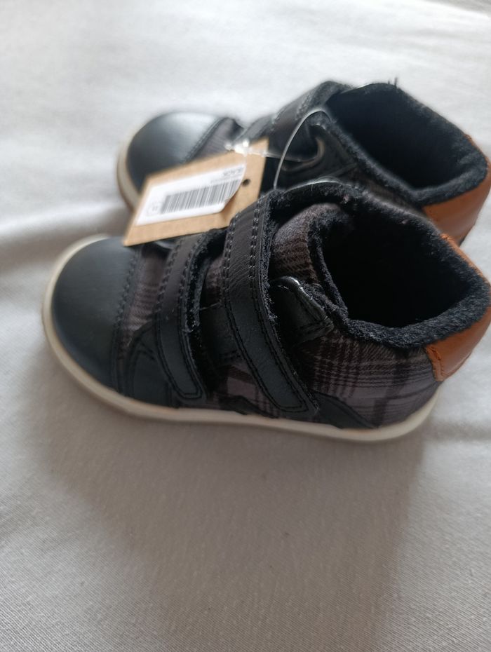 Chaussures bébé - photo numéro 2