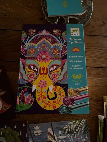 Tableau à pailleter djeco