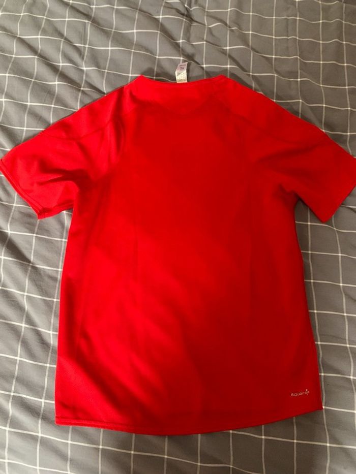 Tee shirt sport kalenji rouge taille XS mais plutot S - photo numéro 3