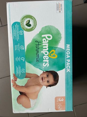 1  carton de couche Pampers t3