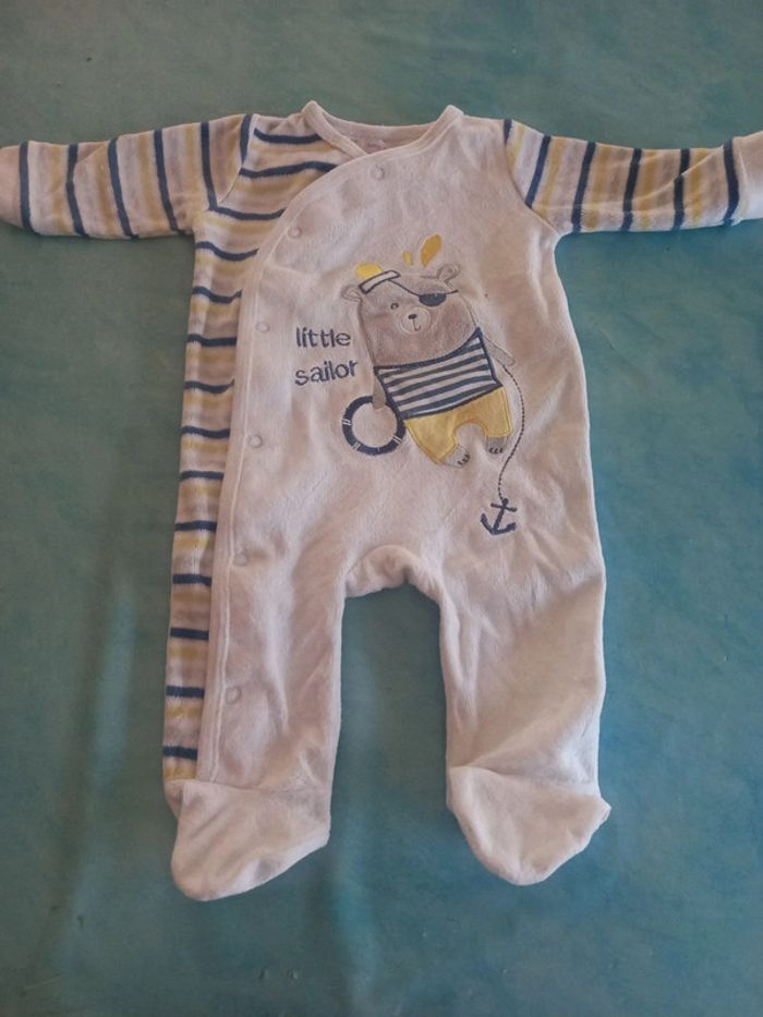 Pyjama ours
