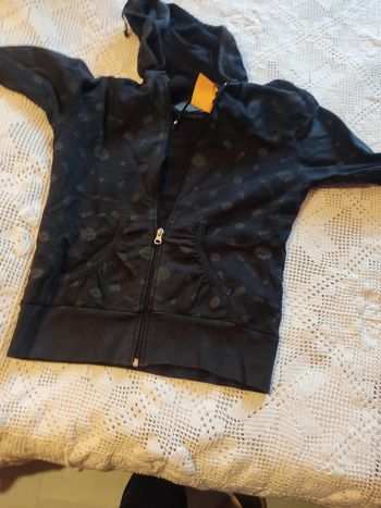 gilet fille 16 ans noir imprimé