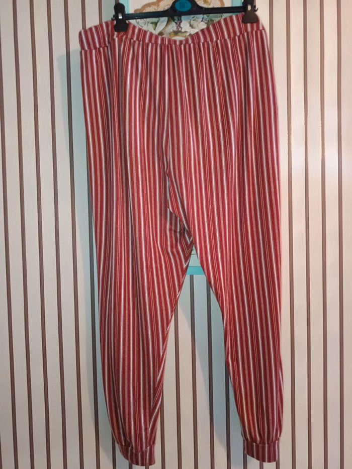 Pantalon de détente taille élastique avec commandant de serrage taille 50 / 52 de chez Primark - photo numéro 4