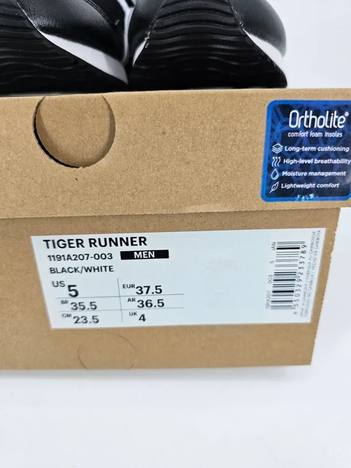 Basket homme ou femme ASICS Tiger Runner – Taille 37.5 EU - US 5 – Neuves avec boîte - photo numéro 7