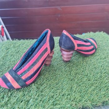 Escarpins Irregular Choice modèle  Beans On Toast  T.38