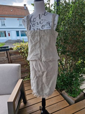 Ensemble jupe et debardeur femme. Benetton