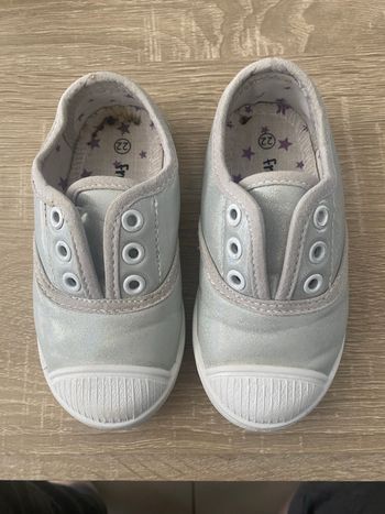 Chaussures élastiquées