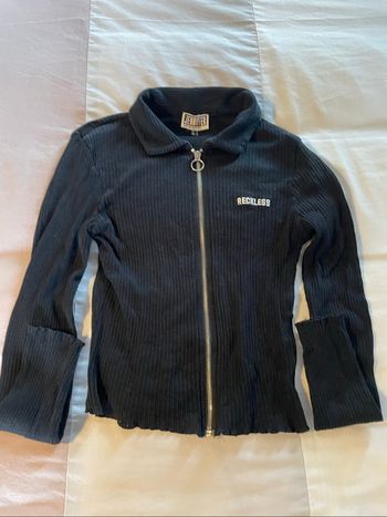 Top Jennyfer zippe