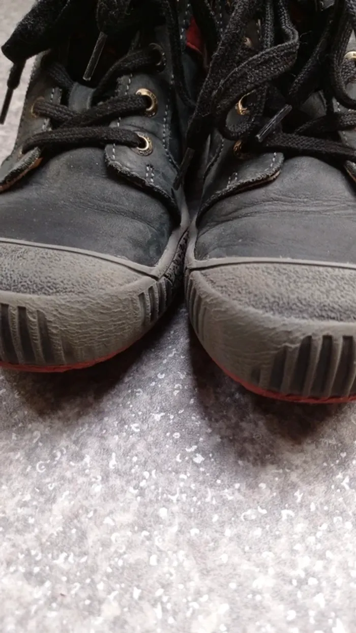 Bottines GBB garçon p.30 bout abîmé (mon fils a traîné les pieds) - photo numéro 8