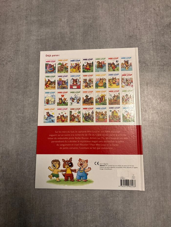 Livre Mini-Loup et les pirates - photo numéro 2