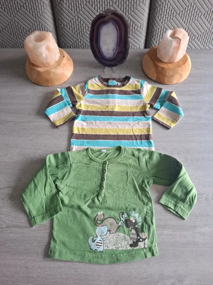 Lot de 5 T-shirt taille 18 mois - photo numéro 2
