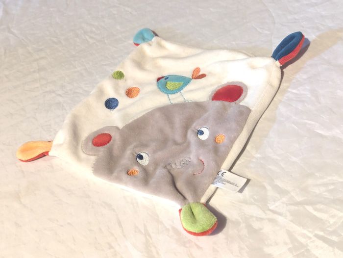 Tissu Blanc Doudou Carré Petite Souris Grise Oreilles Angles Animal Peluche Petits Enfants Bébés