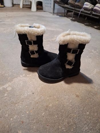 Bottine fille taille 21 neuve