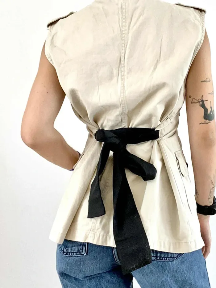 Saharienne sans marque en taille 4 (environ 40-42) - Très bon état - photo numéro 2