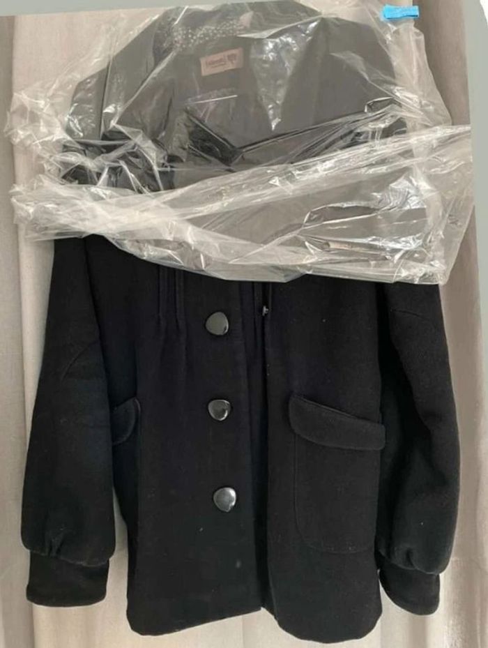 Manteau noir - photo numéro 6
