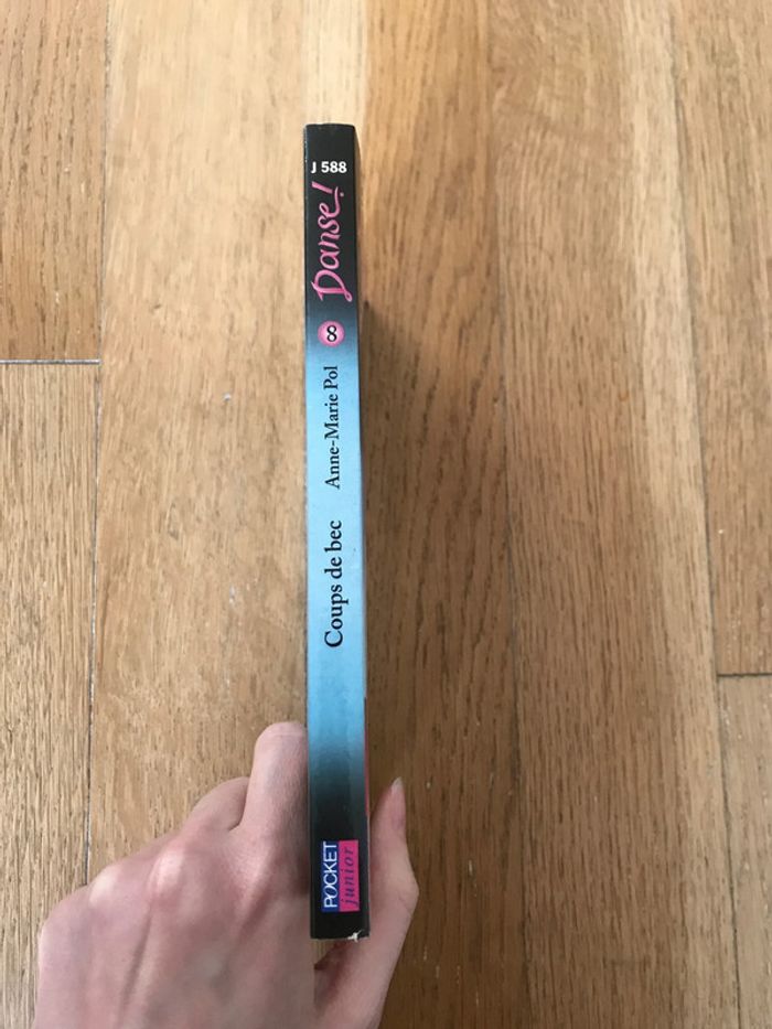 Roman de poche jeunesse - Danse! d'Anne-Marie Pol - Coups de bec - photo numéro 3