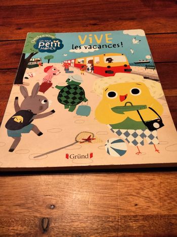 Livre cherche et trouve un tout petit monde vive les vacances grund