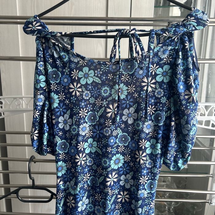 Robe longue bleu détail fleurs Taille 38 - photo numéro 2