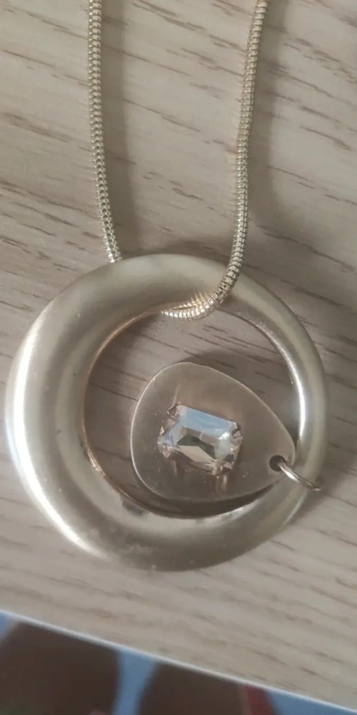 Ensemble collier et boucles d'oreilles - photo numéro 3