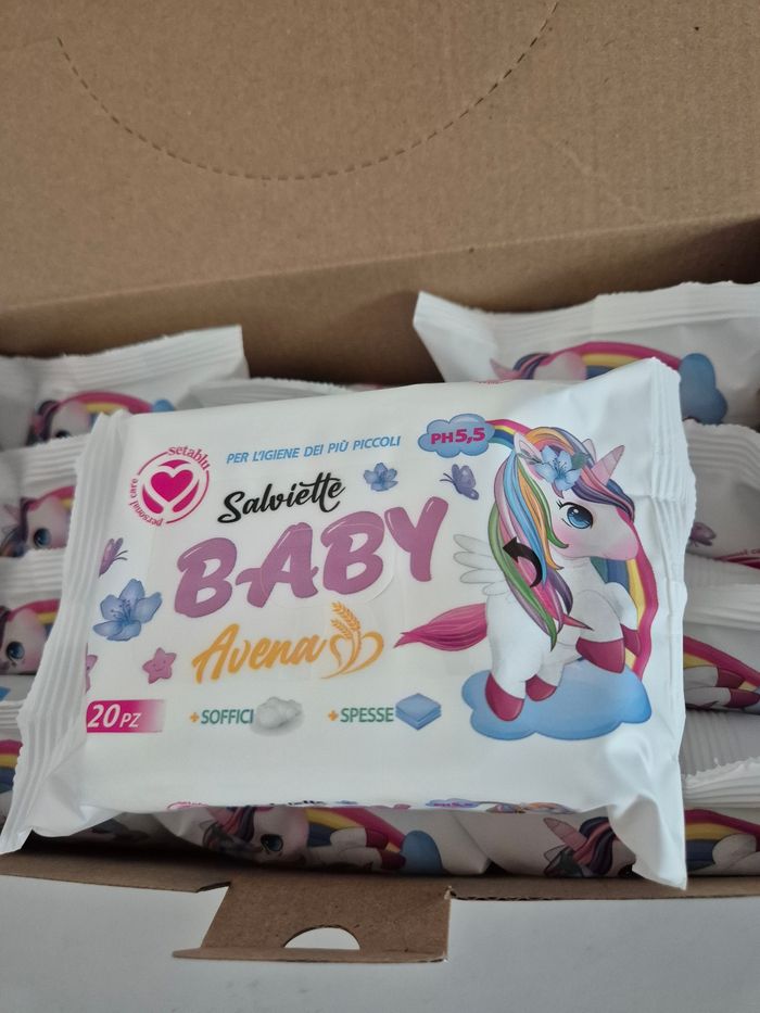Carton de 12 paquets de lingettes Licorne - photo numéro 3