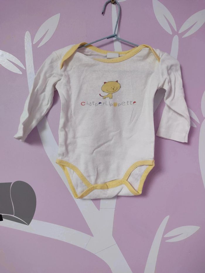 Lot de 4 body manches longues, taille 6 mois - photo numéro 5