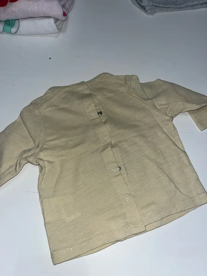 T-shirt 3 mois 56-62 cm - photo numéro 2