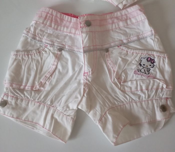 3  shorts  blancs  Charmy Kitty. Telles différentes ; 2 4 et 5 ans . État neuf - photo numéro 9