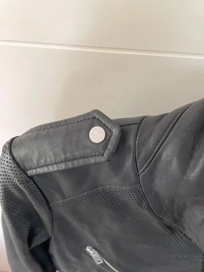 Perfecto IKKS noir en cuir perforé taille M - photo numéro 6