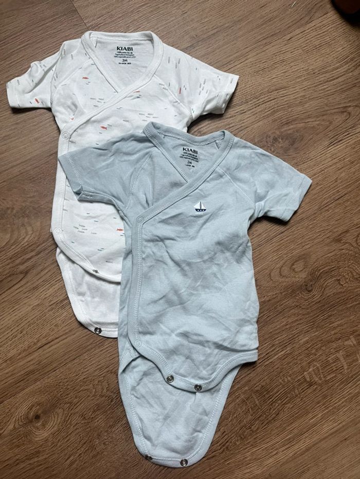 Lot 3 bodys 3 mois
