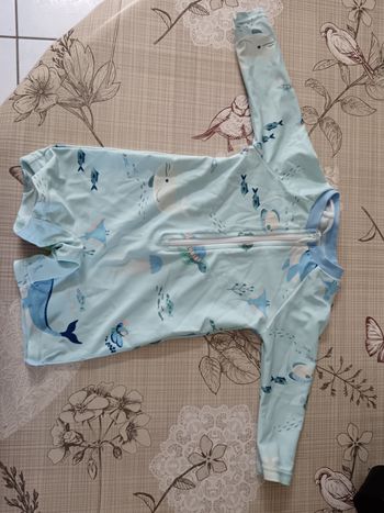 Combinaisons de piscine