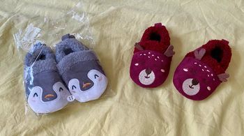 Pantoufles dessin animé, lot de 2, 3-8 mois