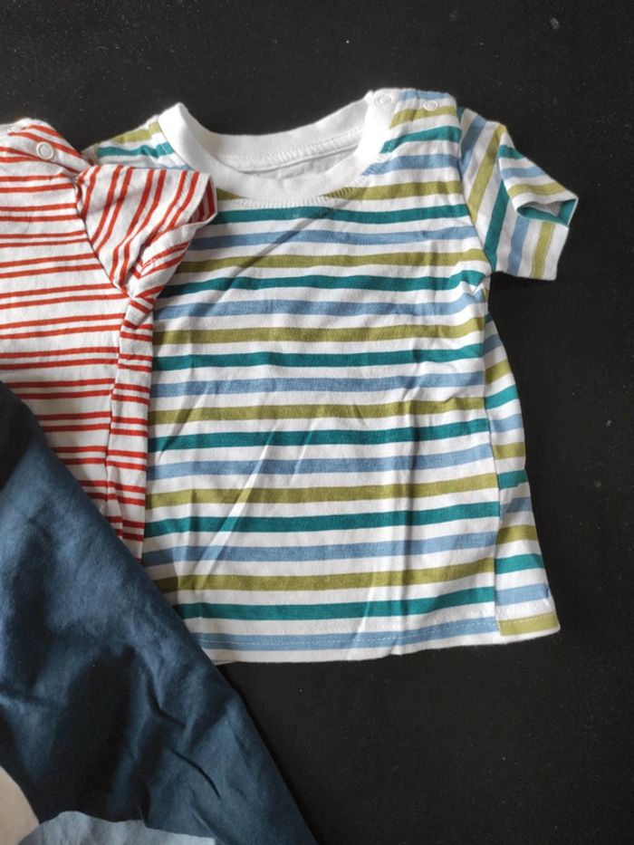 Lot de trois tee short - photo numéro 4