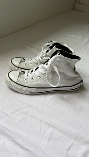 Baskets converse blanche taille 37