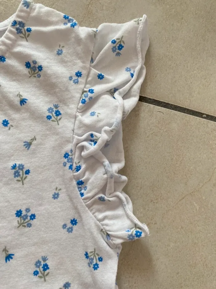 T-shirt fleurs fille blanc bleu Kiabi 24 mois - photo numéro 3