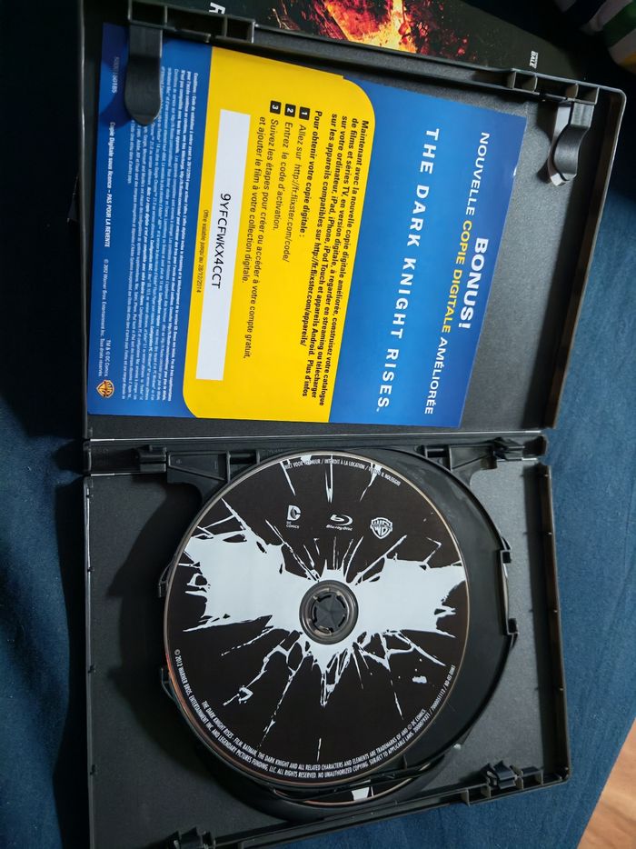 The dark knight rises Ultimate Édition - photo numéro 2