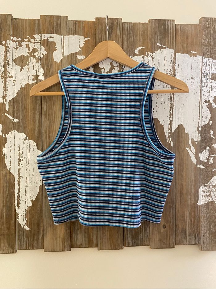 Top court Disney Stitch Taille M - quasi neuf - photo numéro 6