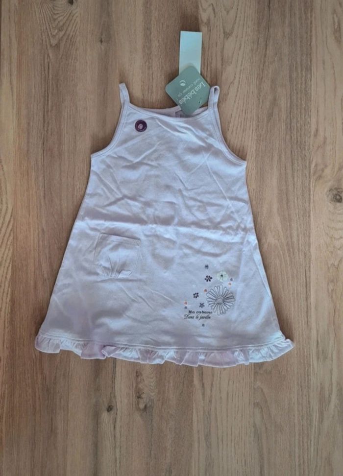 Robe 2 ans neuve avec etiquette