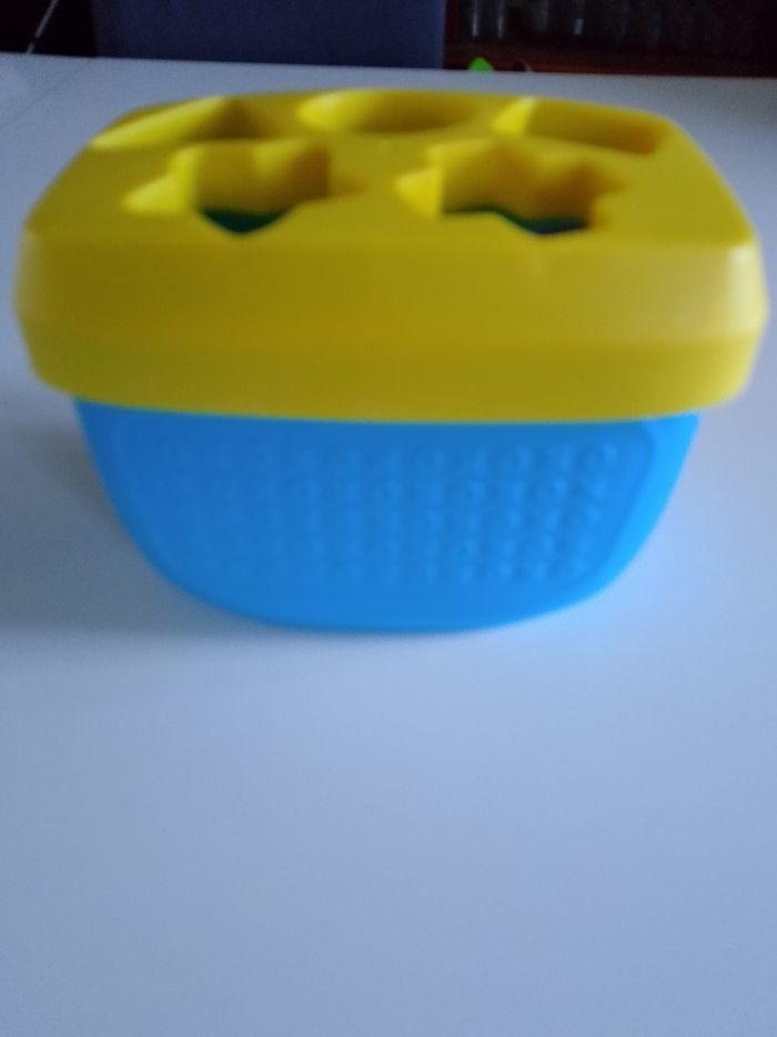 Boîte à formes Fisher price complet - photo numéro 2
