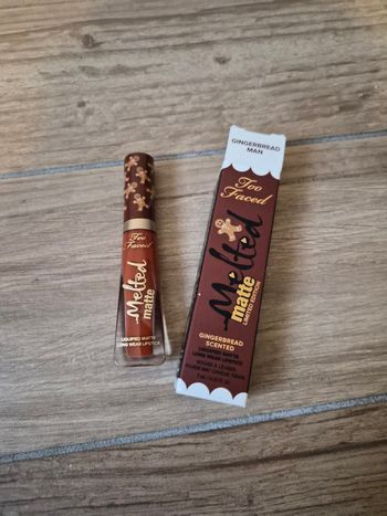 Melted matte gingerbread