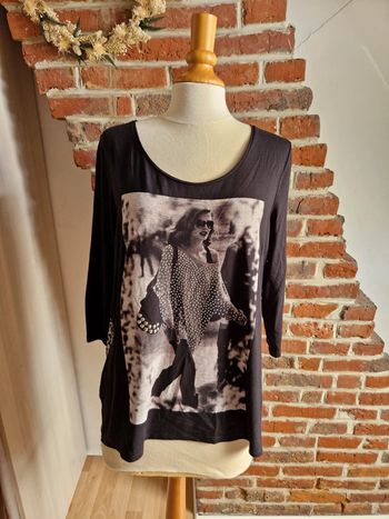 Blouse manche 3/4 noir à motif 42