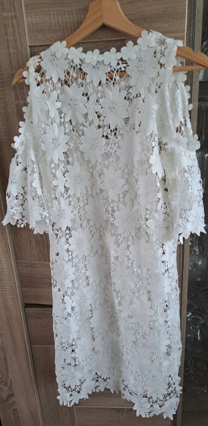 Robe en dentelle Molly Bracken - photo numéro 2
