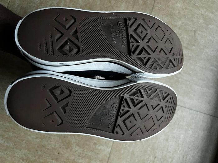 Converse montante 39 bon état - photo numéro 9