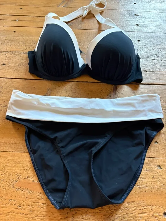 Maillot de bain 2 pièces Aubade blanc et noir 40 /95D