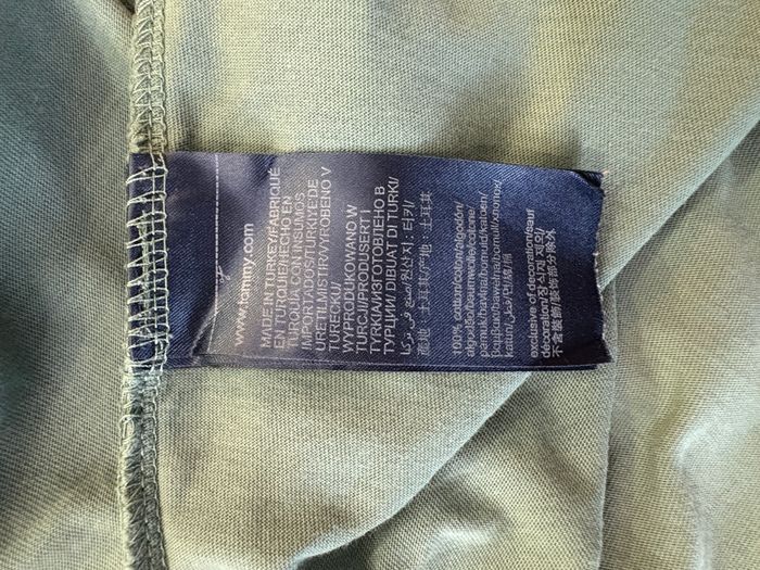 T-shirt Tommy Hilfiger vert pâle - Inscription blanche sur la poitrine – Taille M - photo numéro 5
