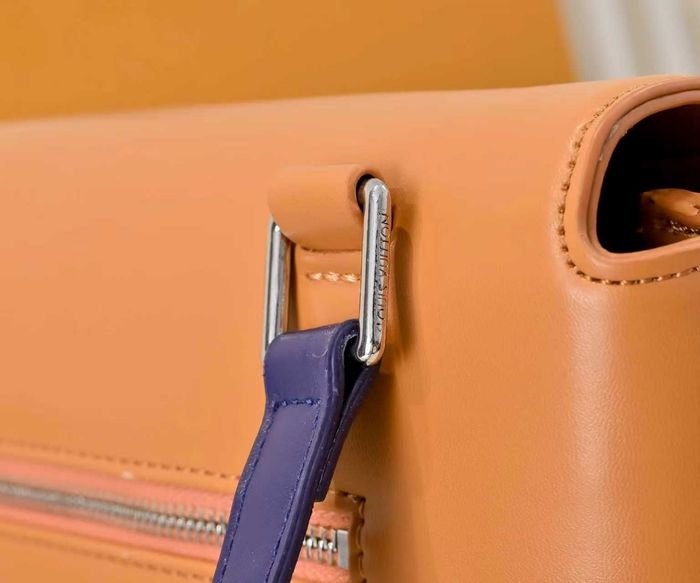 Louis Vuitton   Pochette Metis  M46018 - photo numéro 6