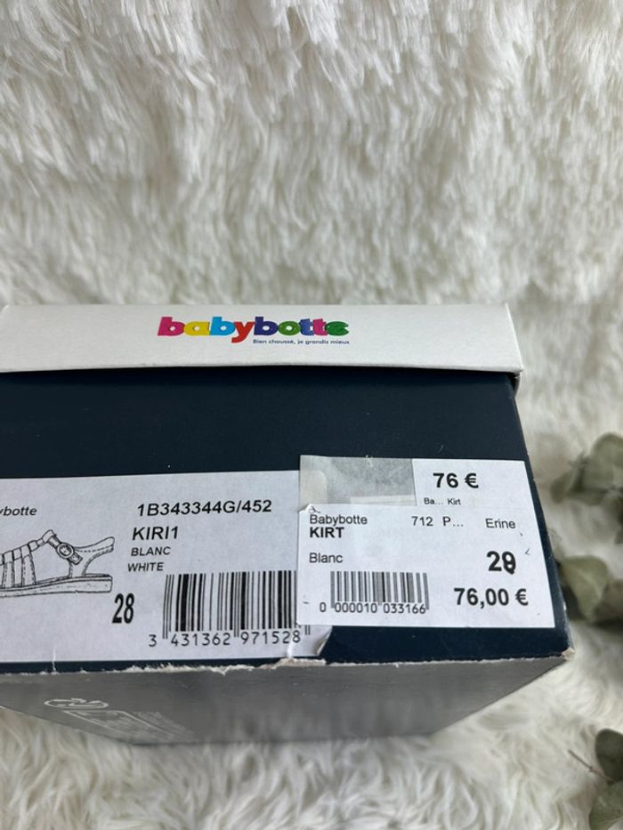 Paire de sandales argentés et blanches Babybotte taille 28 - photo numéro 10