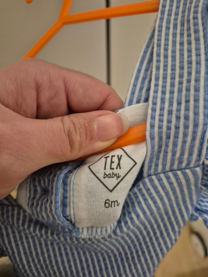 Robe courte ou Tunique Tex taille 6 mois - photo numéro 2