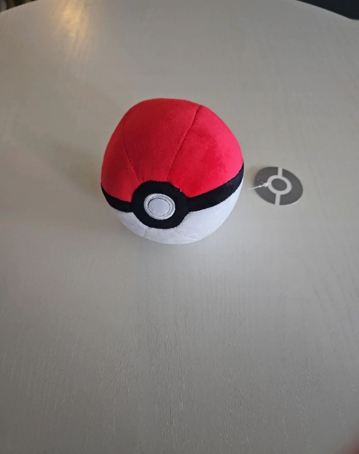 Peluche Pokemon Pokeball