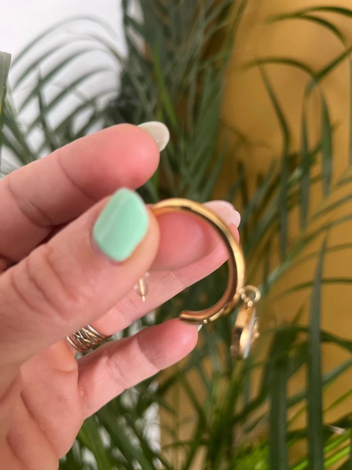 1 boucle d’oreille Zag - photo numéro 2